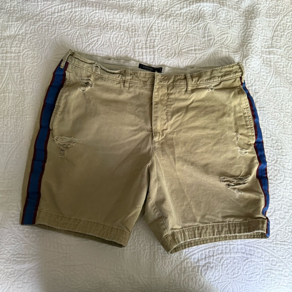 Abercrombie & Fitch Men’s Khaki Shorts Side Stripe 7”